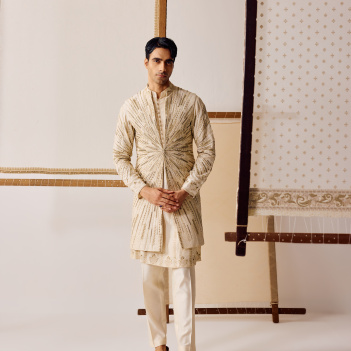 TAYAAZ — Radiance in Reverence